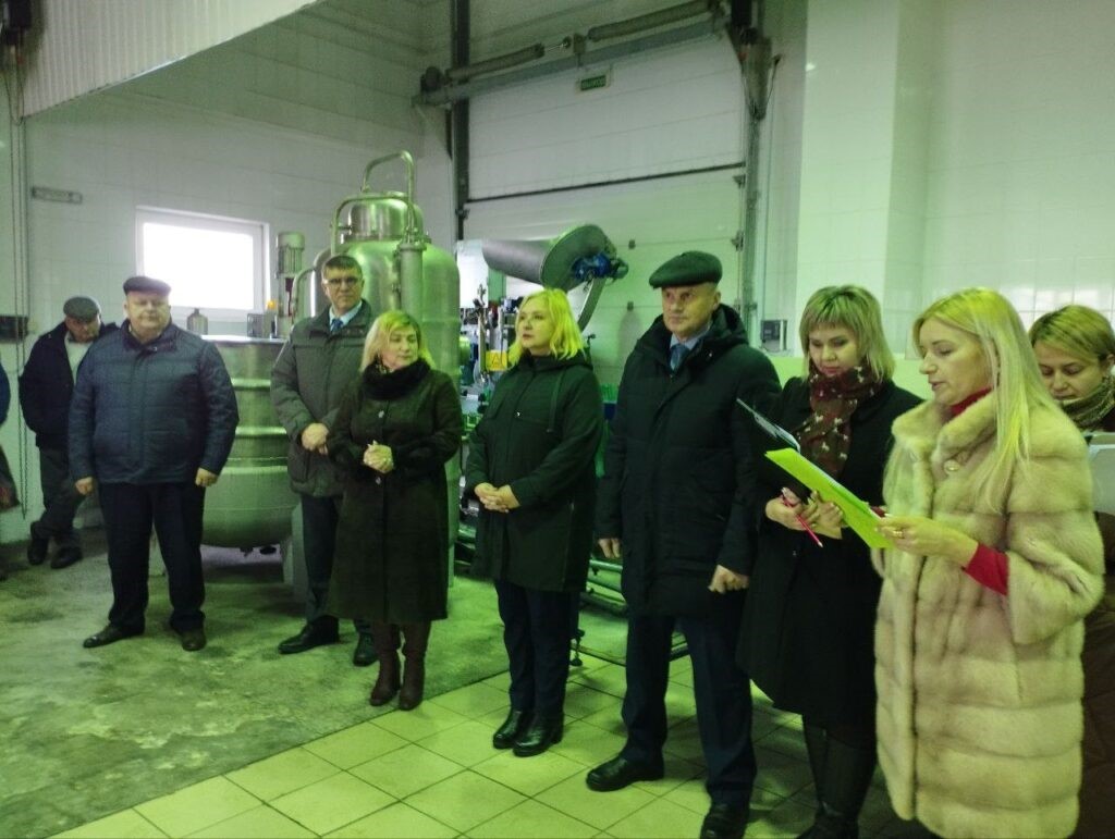 21 февраля 2023 г. отчёт о проделанной работе держала первичная профсоюзная организация ОАО «Ляховичский консервный завод».